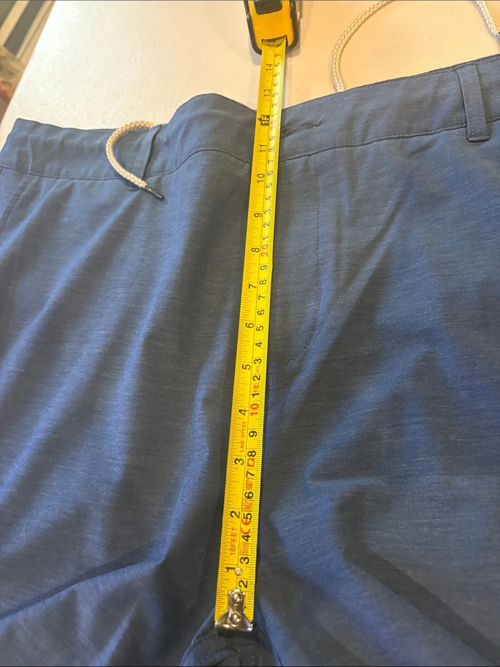 Faherty - All Day Belt Loop Shorts. 9 inch inseam. Navy Blue. Size 38. MSC0012